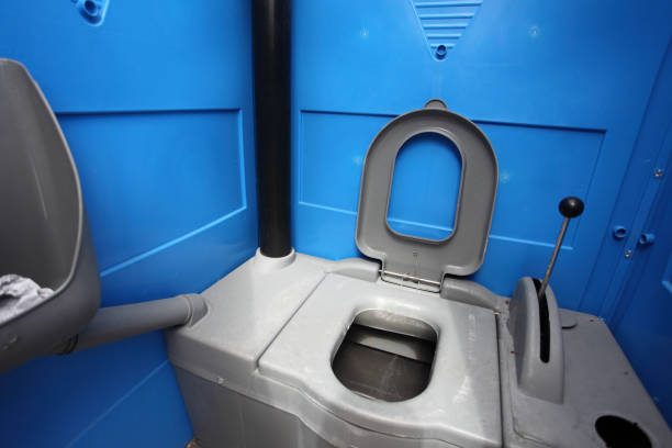 Best Construction site porta potty rental  in Lake Pocotopaug, CT